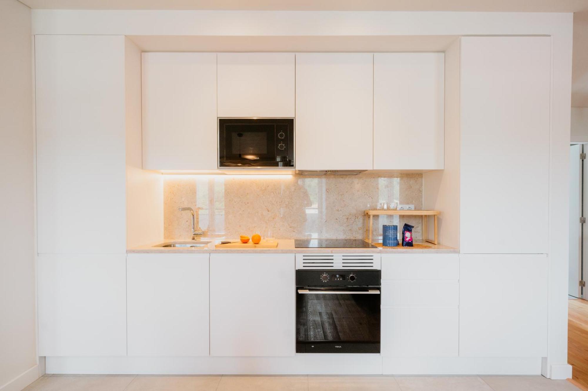 Mary Orange - No 236 2e - Stylish One-bedroom Escape Lisboa